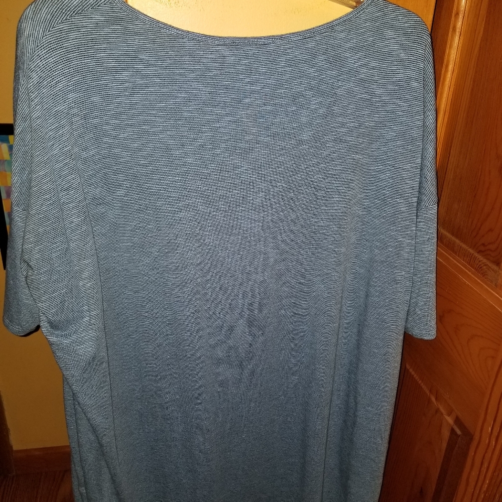 Lularoe Irma shirt